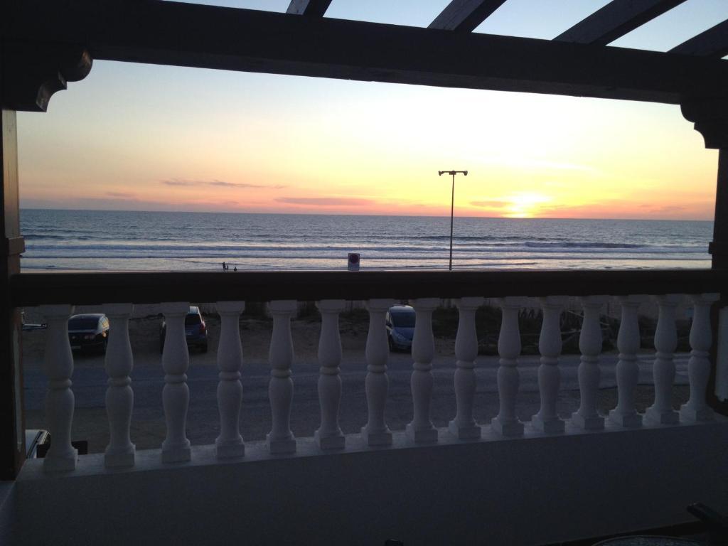 Hostal El Alferez Vejer de la Frontera Luaran gambar