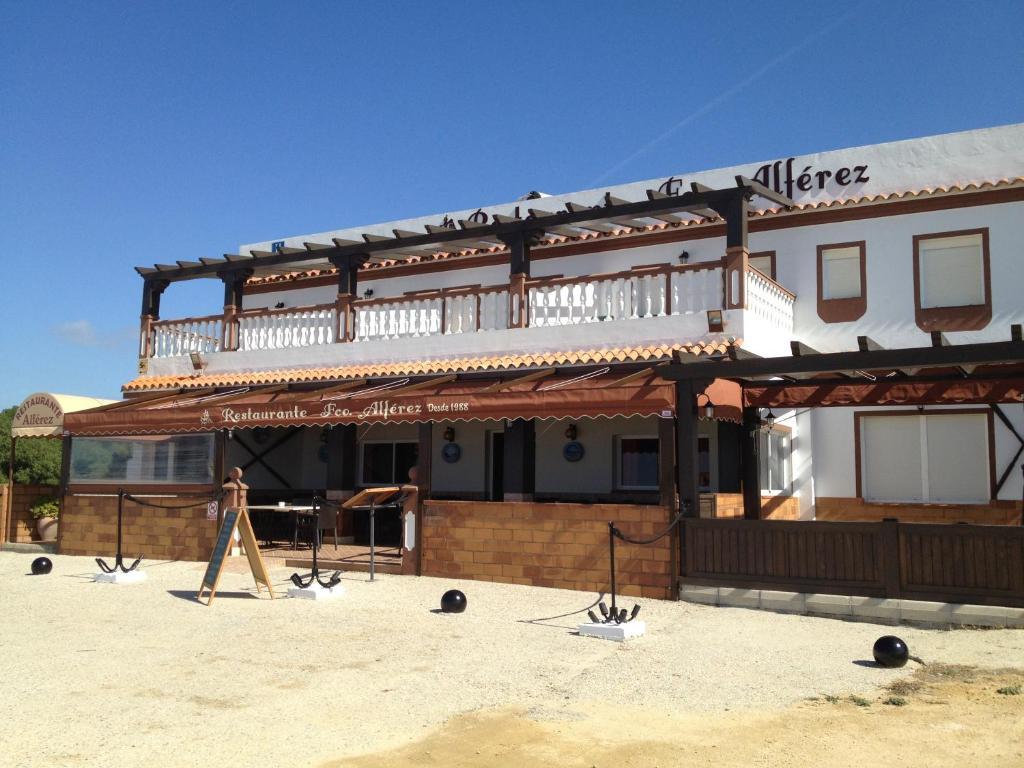 Hostal El Alferez Vejer de la Frontera Luaran gambar