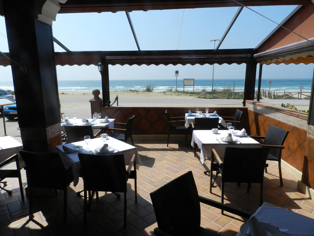Hostal El Alferez Vejer de la Frontera Luaran gambar