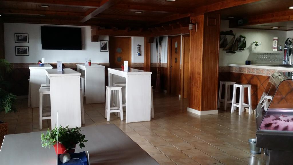 Hostal El Alferez Vejer de la Frontera Luaran gambar