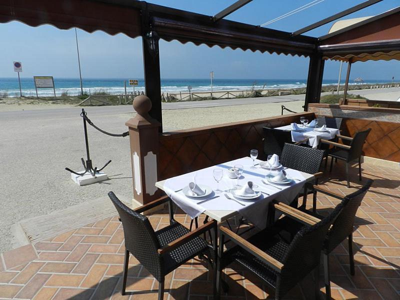 Hostal El Alferez Vejer de la Frontera Luaran gambar