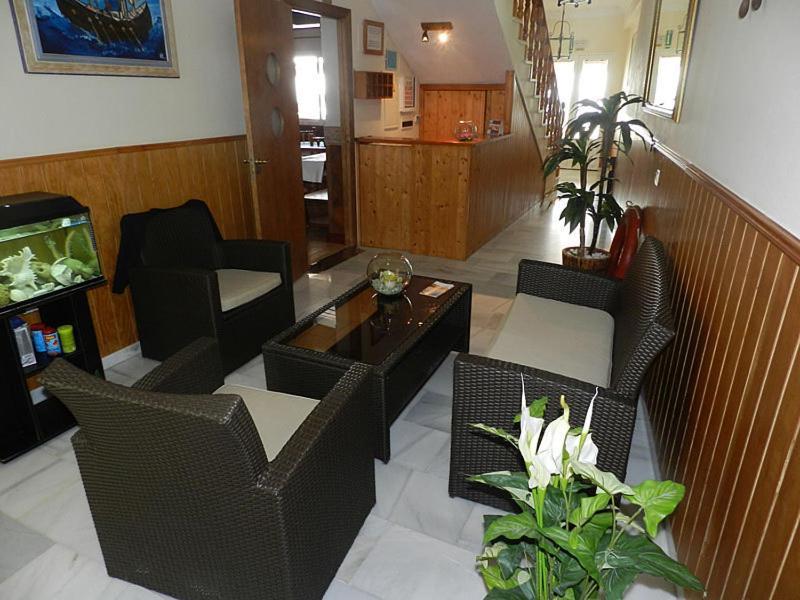 Hostal El Alferez Vejer de la Frontera Luaran gambar