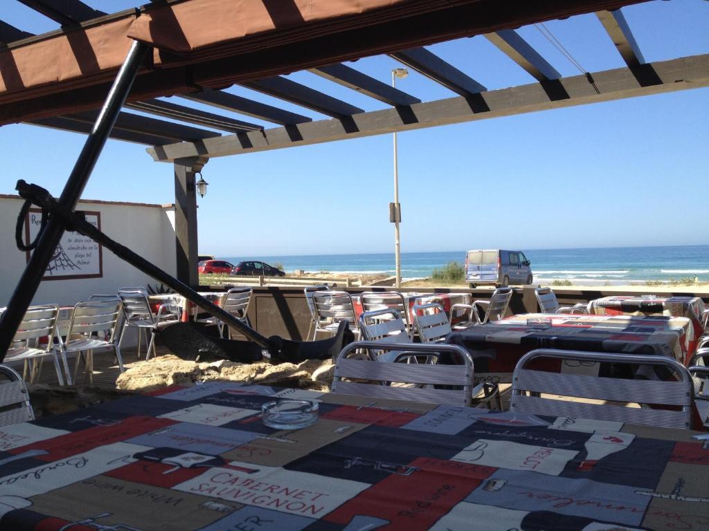 Hostal El Alferez Vejer de la Frontera Luaran gambar